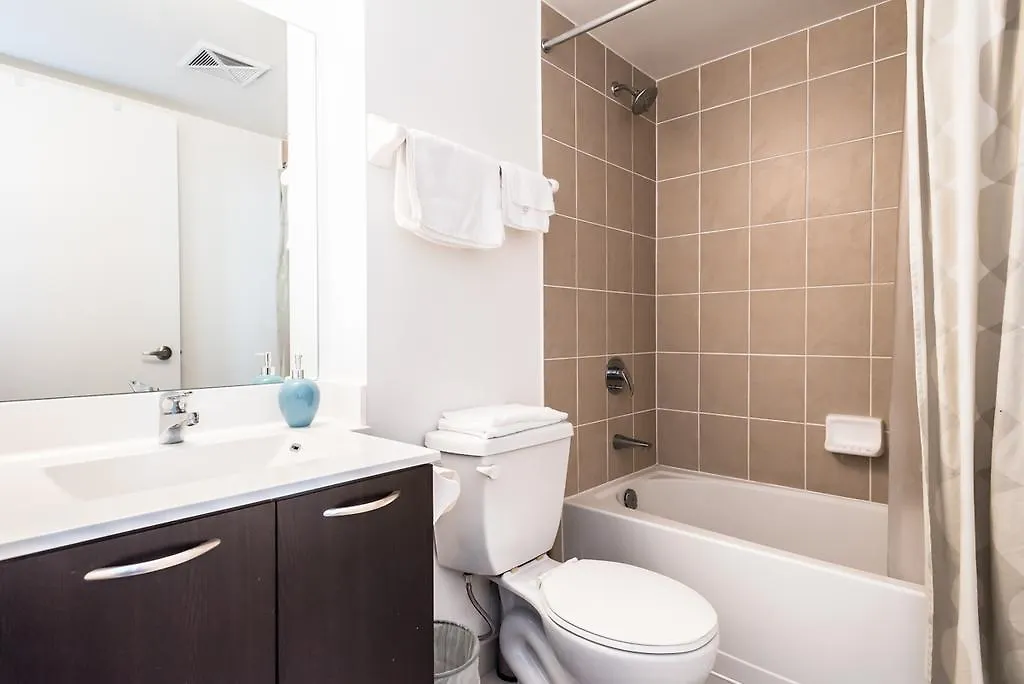 Apartment Near Rogers Centre Toronto