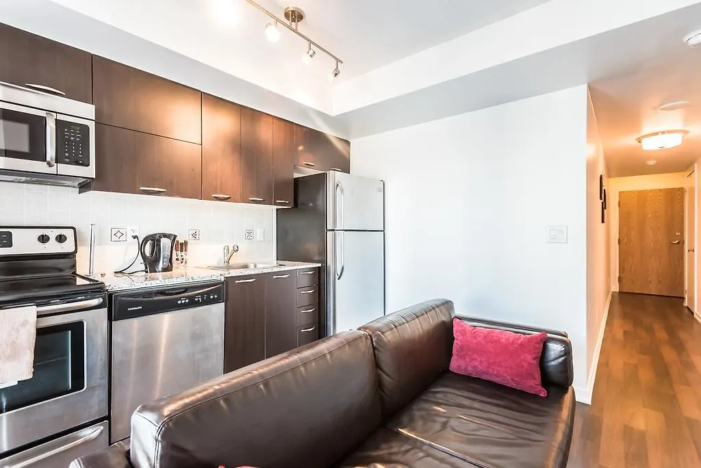 Apartment Near Rogers Centre Toronto
