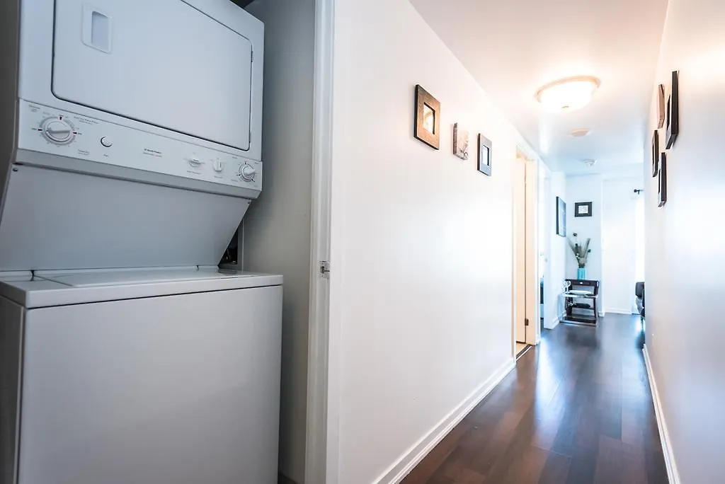 Apartment Near Rogers Centre Toronto